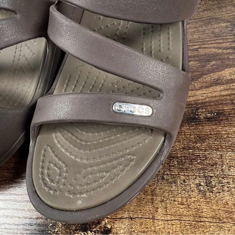 Crocs Patricia Wedge Sandals‎ Brown Rubber Slip On Casual women's 10